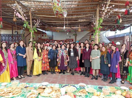 Педпрактика студентов 2-курса Английского Факультета Педагогического Института имени Ажинияза Педпрактика студентов 2-курса Английского Факультета Педагогического Института имени Ажинияза